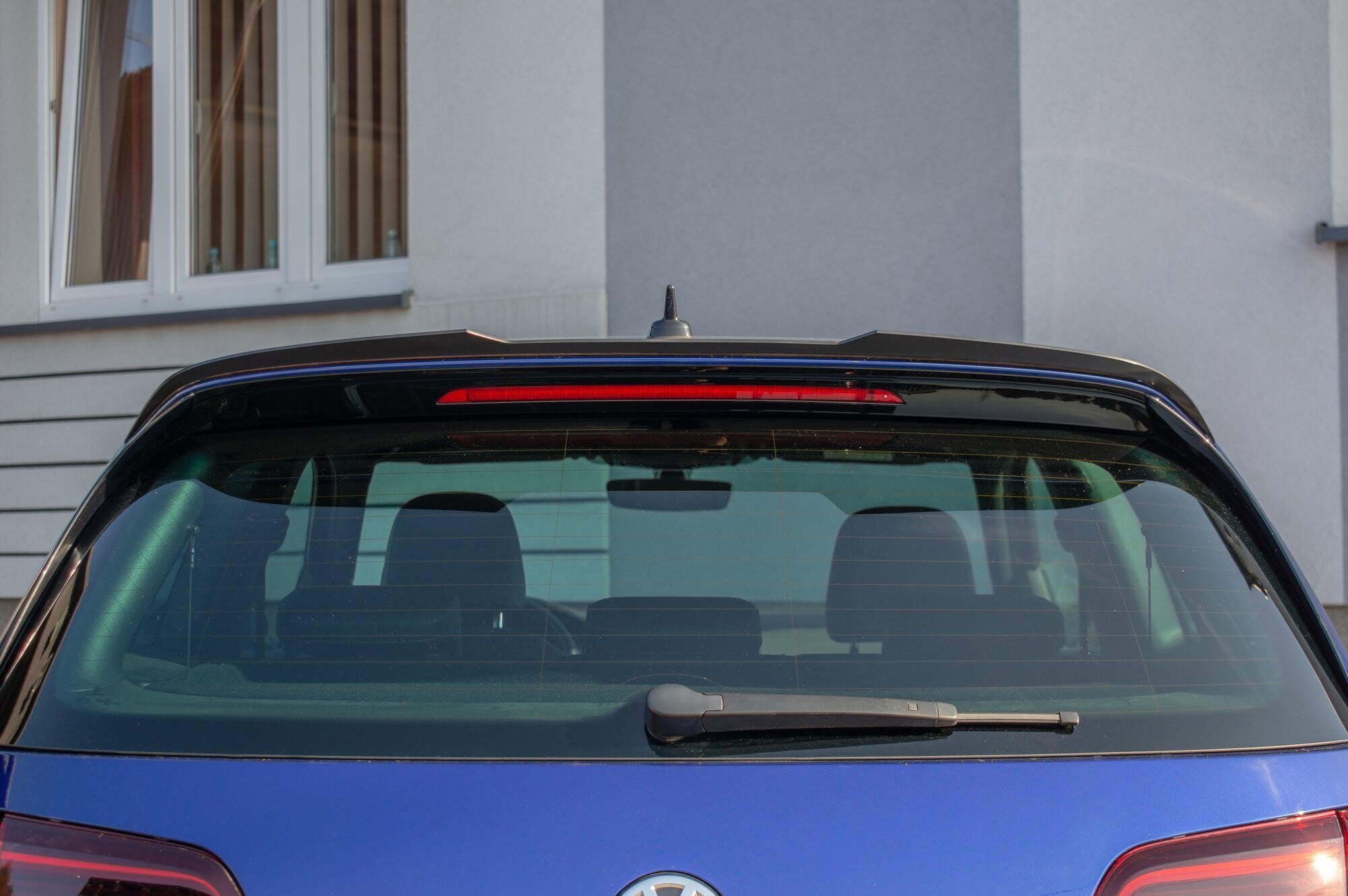 Maxton Design Spoiler CAP V.2 für Volkswagen Golf 7 / 7 Facelift R / R-Line / GTI  schwarz Hochglanz