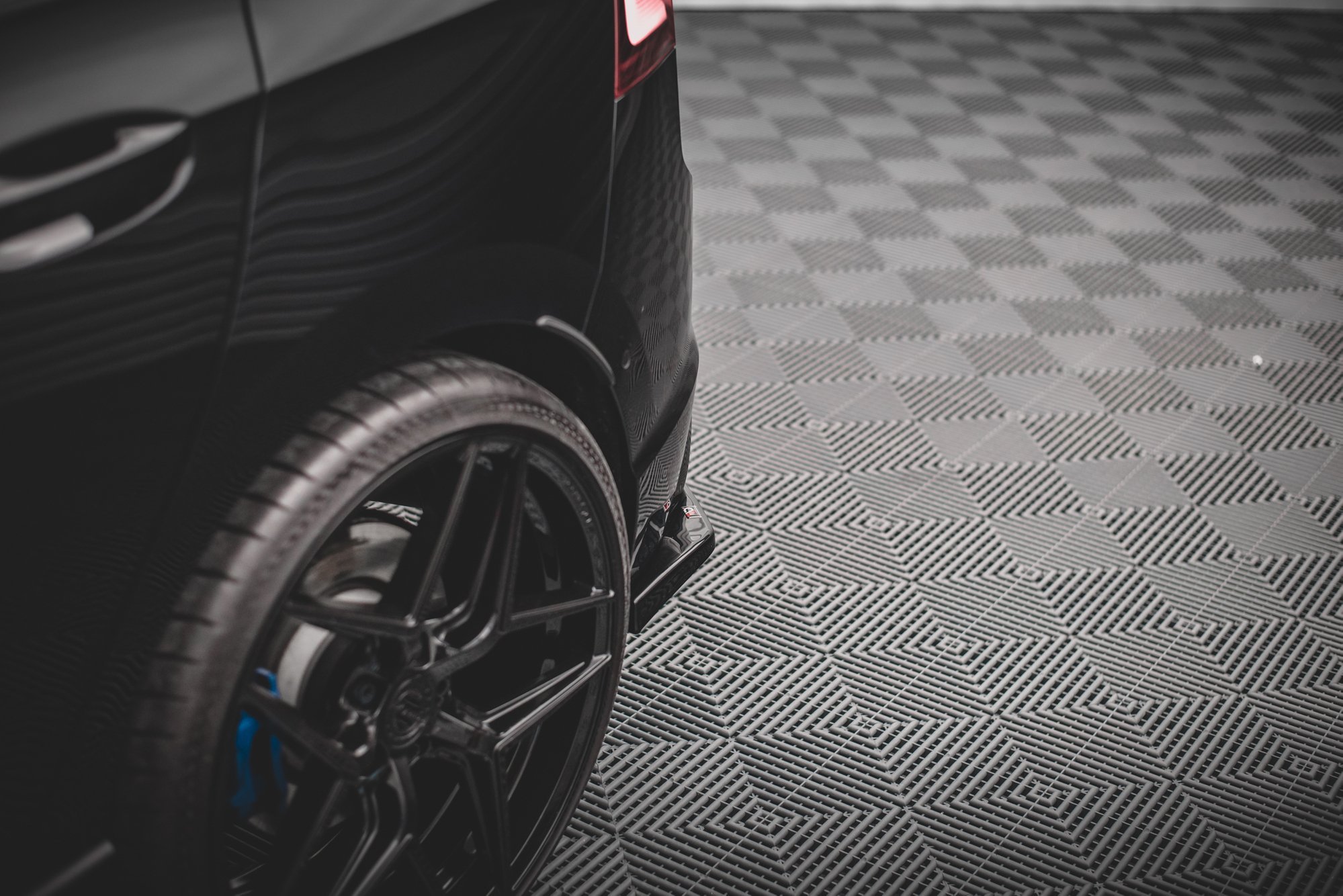 Maxton Design Heck Ansatz Flaps Diffusor V.2 für Volkswagen Golf R Mk8 schwarz Hochglanz Maxton Design Heck Ansatz Flaps Diffusor V.2 für Volkswagen Golf R Mk8 schwarz Hochglanz