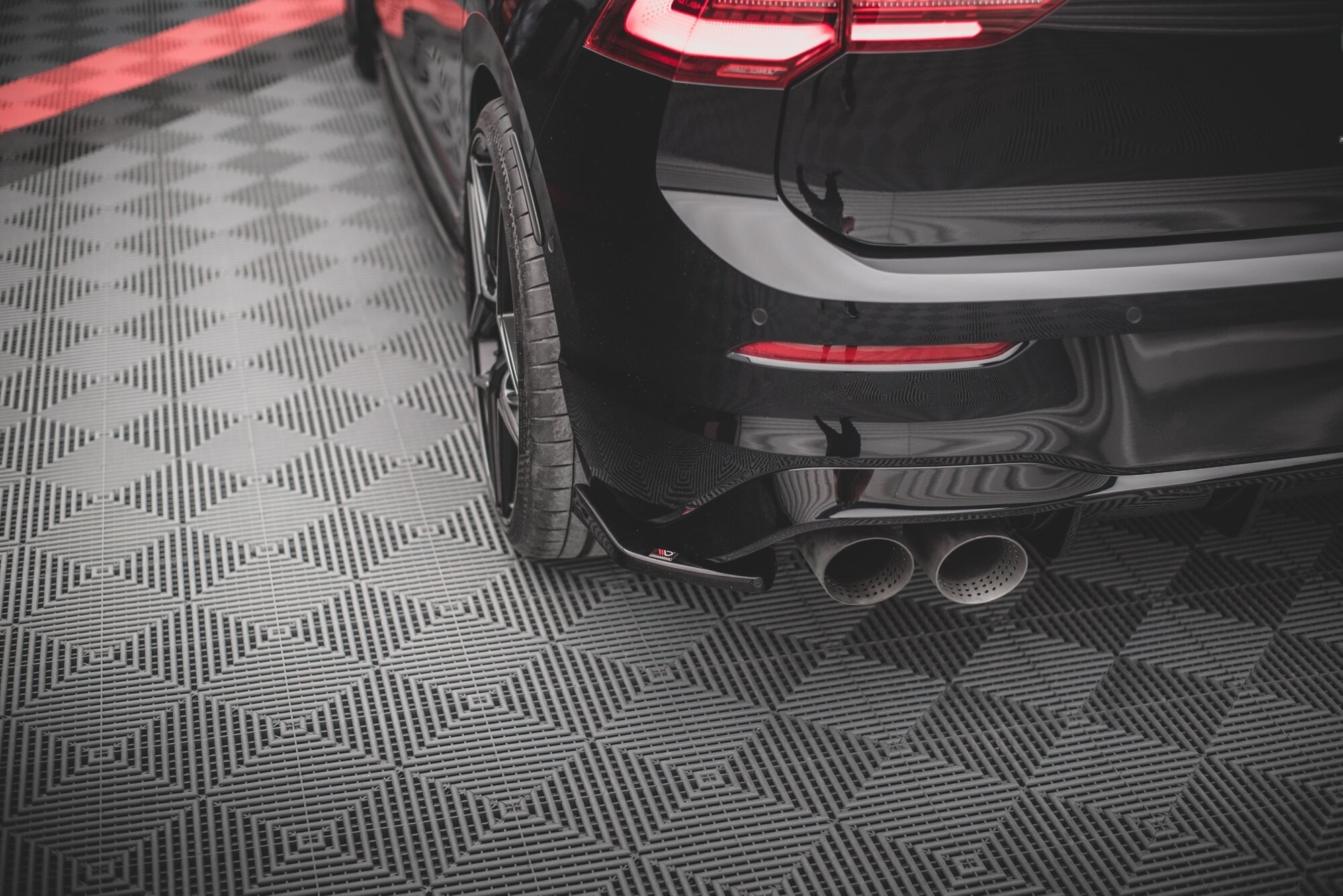 Maxton Design Heck Ansatz Flaps Diffusor V.2 für Volkswagen Golf R Mk8 schwarz Hochglanz Maxton Design Heck Ansatz Flaps Diffusor V.2 für Volkswagen Golf R Mk8 schwarz Hochglanz
