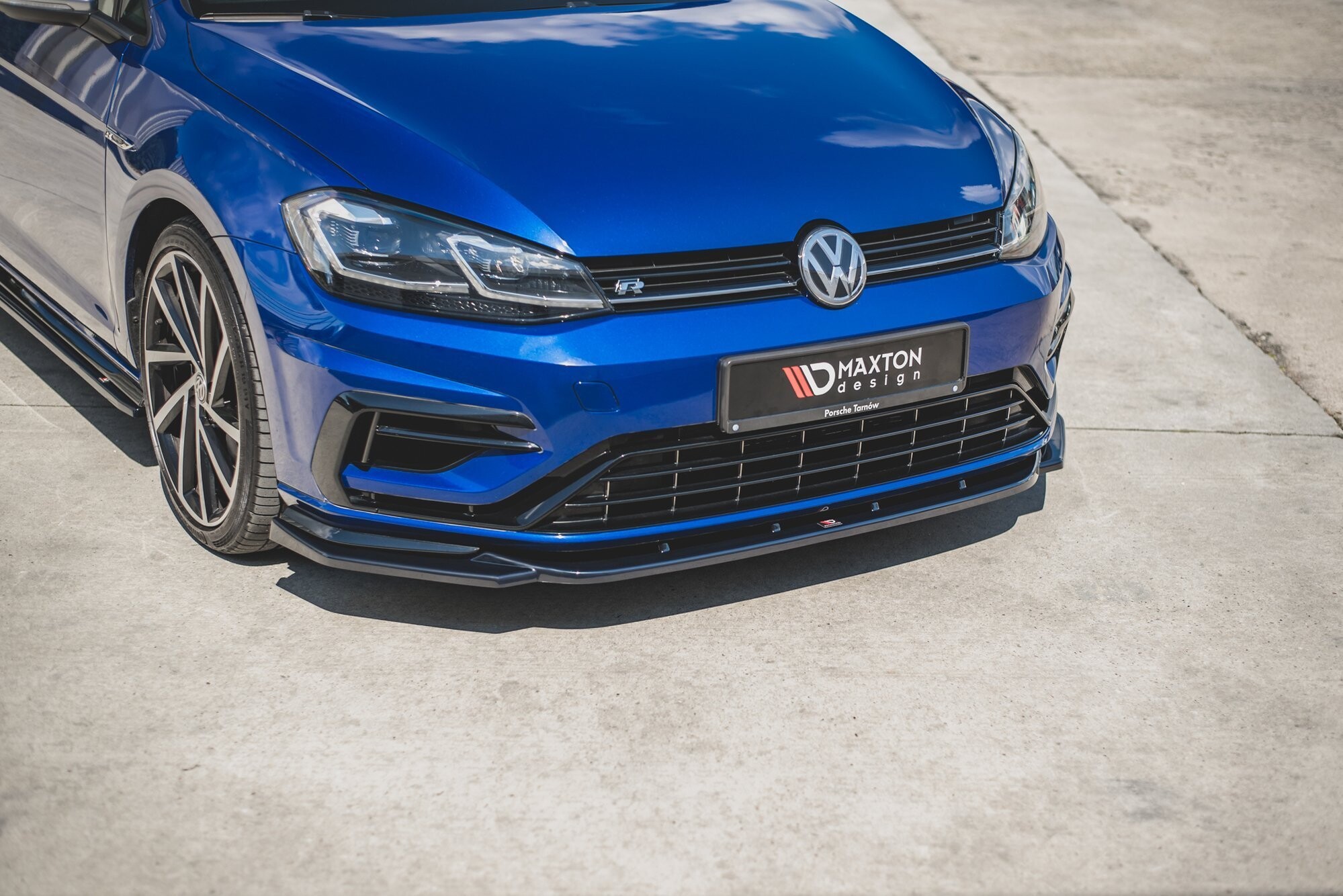 Maxton Design Front Ansatz für V.9 VW Golf 7 R / R-Line Facelift schwarz Hochglanz Maxton Design Front Ansatz für V.9 VW Golf 7 R / R-Line Facelift schwarz Hochglanz