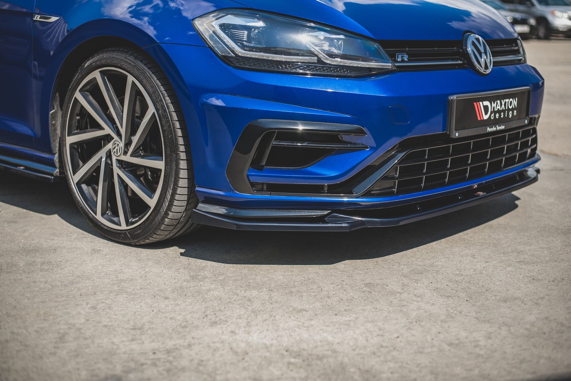 Maxton Design Front Ansatz für V.9 VW Golf 7 R / R-Line Facelift schwarz Hochglanz Maxton Design Front Ansatz für V.9 VW Golf 7 R / R-Line Facelift schwarz Hochglanz
