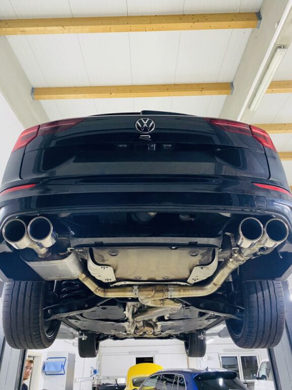 DTH REAPER V4 VW Golf 8 R Variant Klappenauspuff